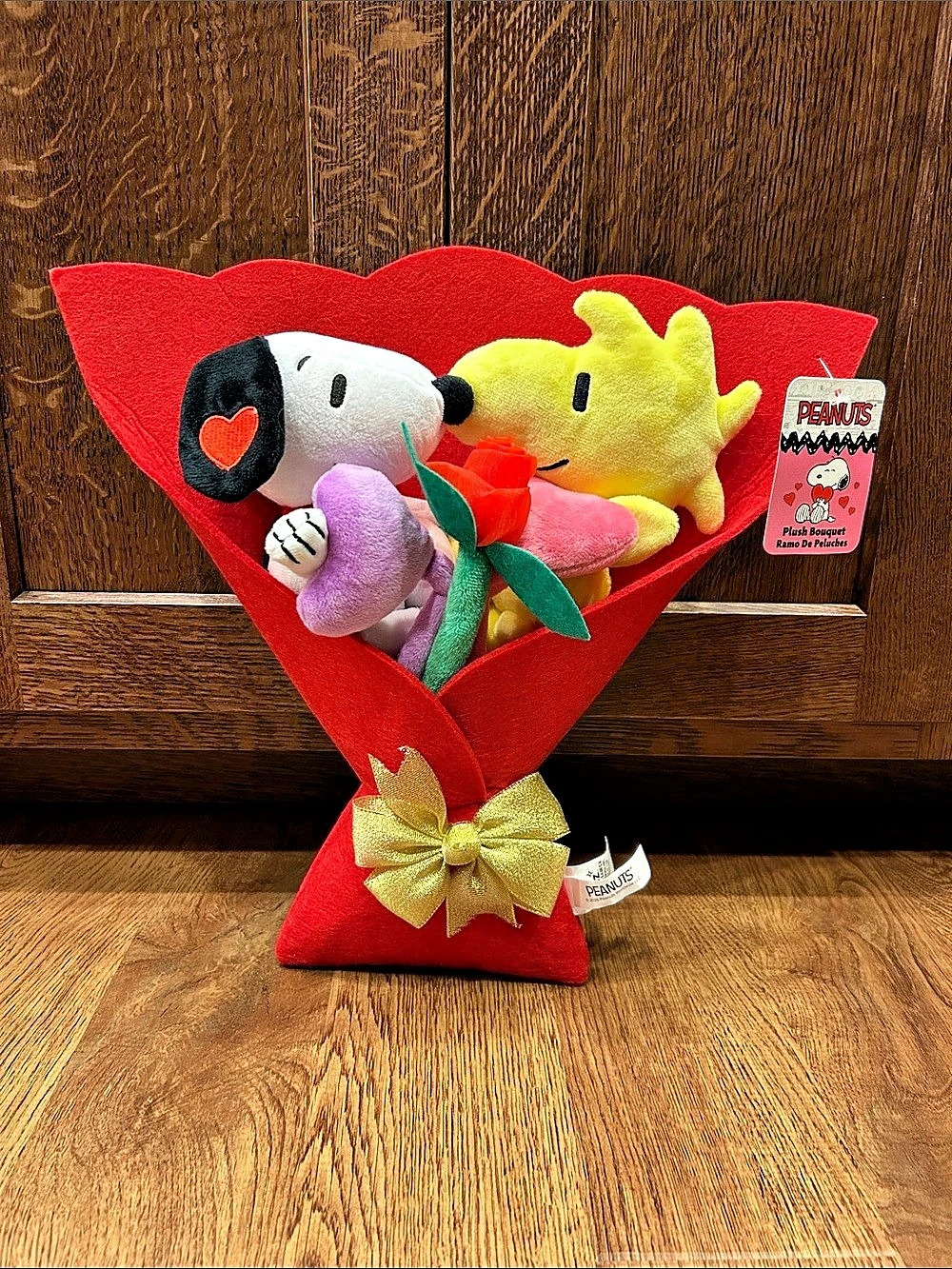 Peanuts Snoopy & Woodstock Valentine Plush Bouquet Red & Yellow